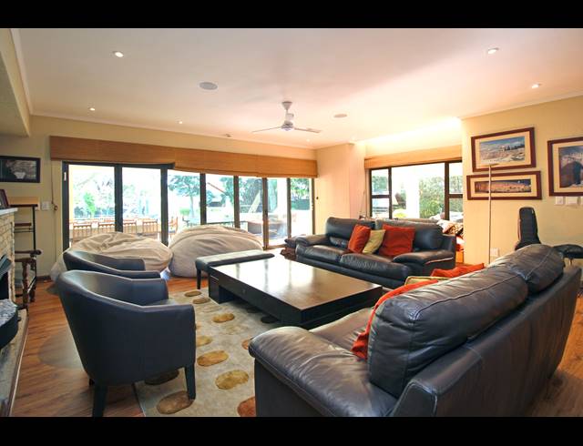 7 BEDROOM HOUSE FOR SALE IN ORCHARDS